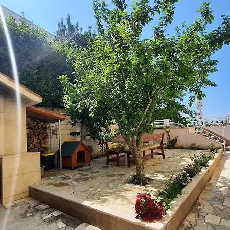 Lejlighed Cozy With Shared Pool Split