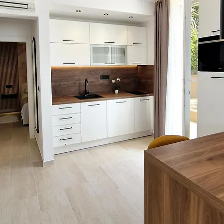 Cozy With Shared Pool Lejlighed