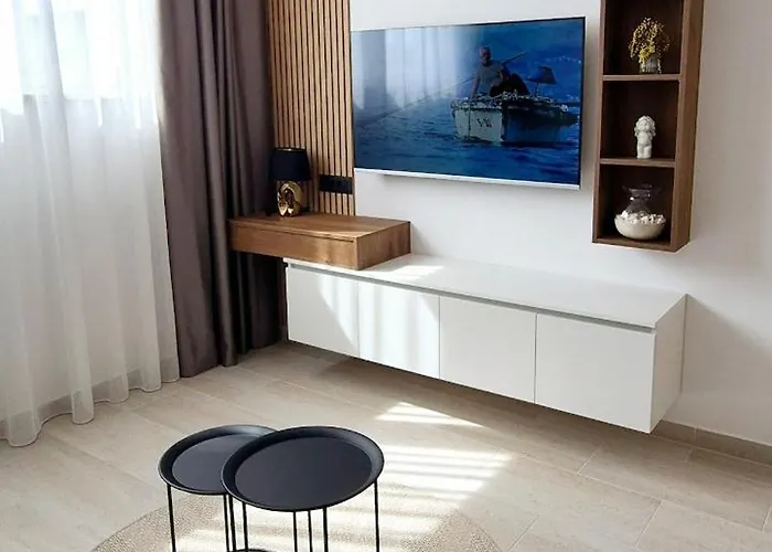 Cozy With Shared Pool Apartament Split